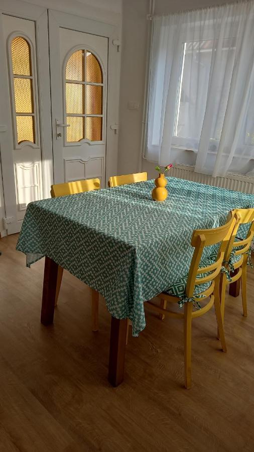 Kucko Apartman Badacsonytördemic Buitenkant foto